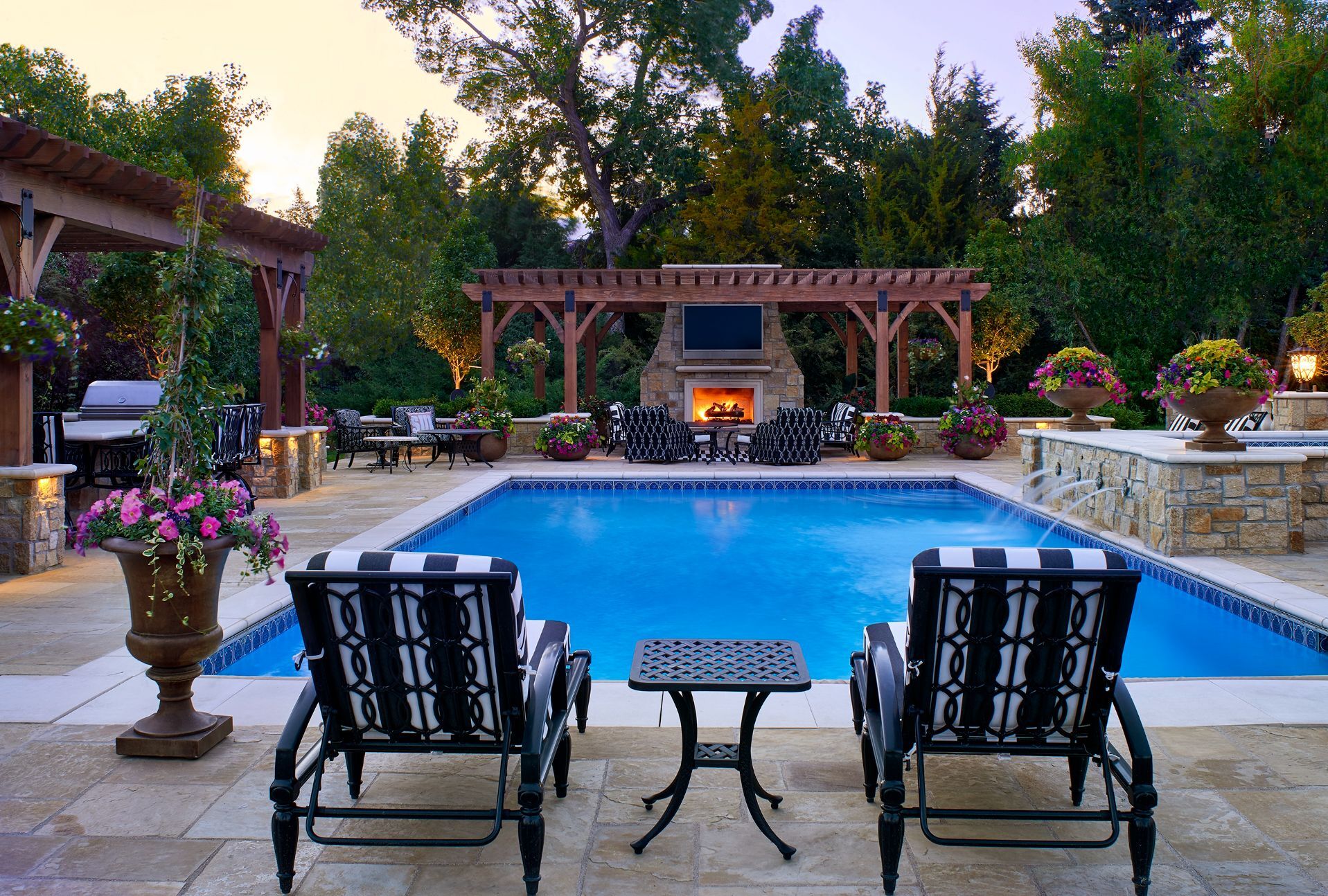 pool design and landscaping